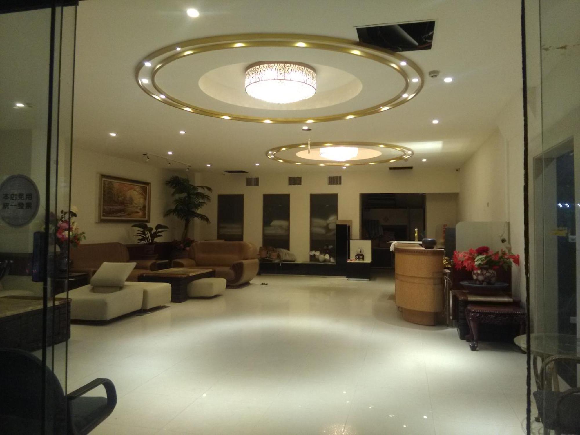 Dengfeng Milan Business Hotel Huwei Exterior photo
